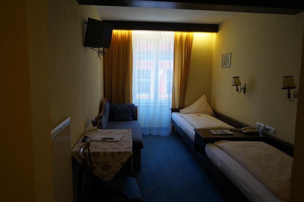 Hotel Happ Innsbruck Exterior photo