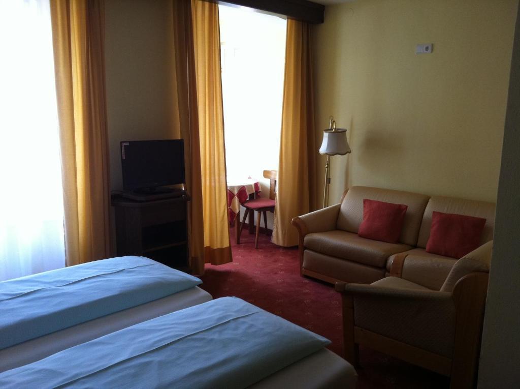 Hotel Happ Innsbruck Room photo